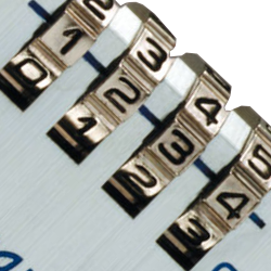 Visiace zámky na kód