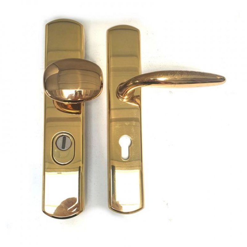 Bezpečnostní kování Tekno s překrytem - leštěná mosaz